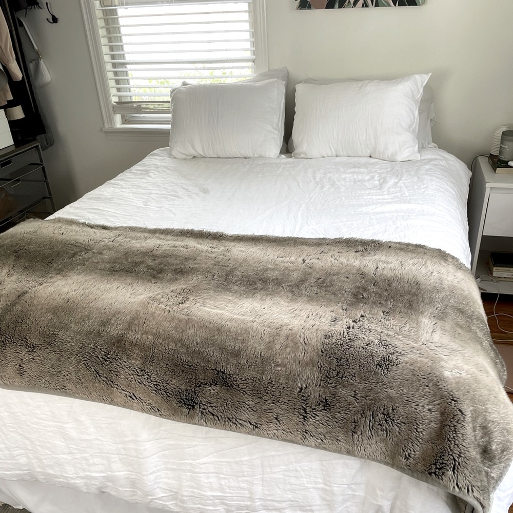 Pottery barn throw 80 X 60 inches